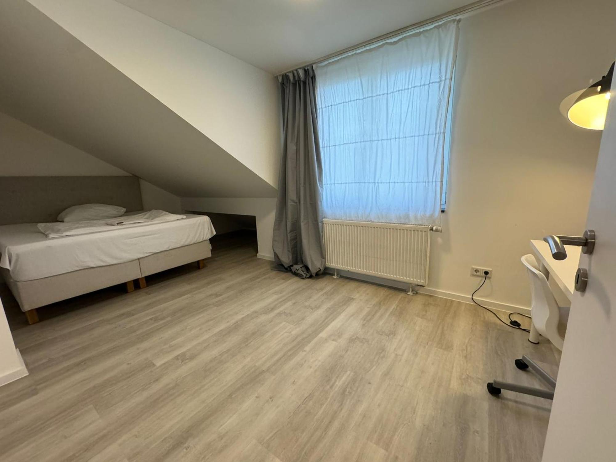 Schwalbacher Residenz Frankfurt pe Main Cameră foto